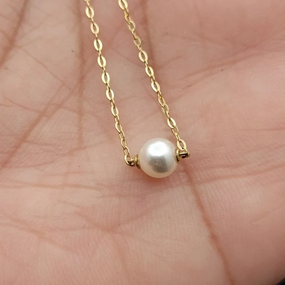 Classic Gold Dainty Chain Bracelet with Single White Faux Pearl - Picture 4 of 4